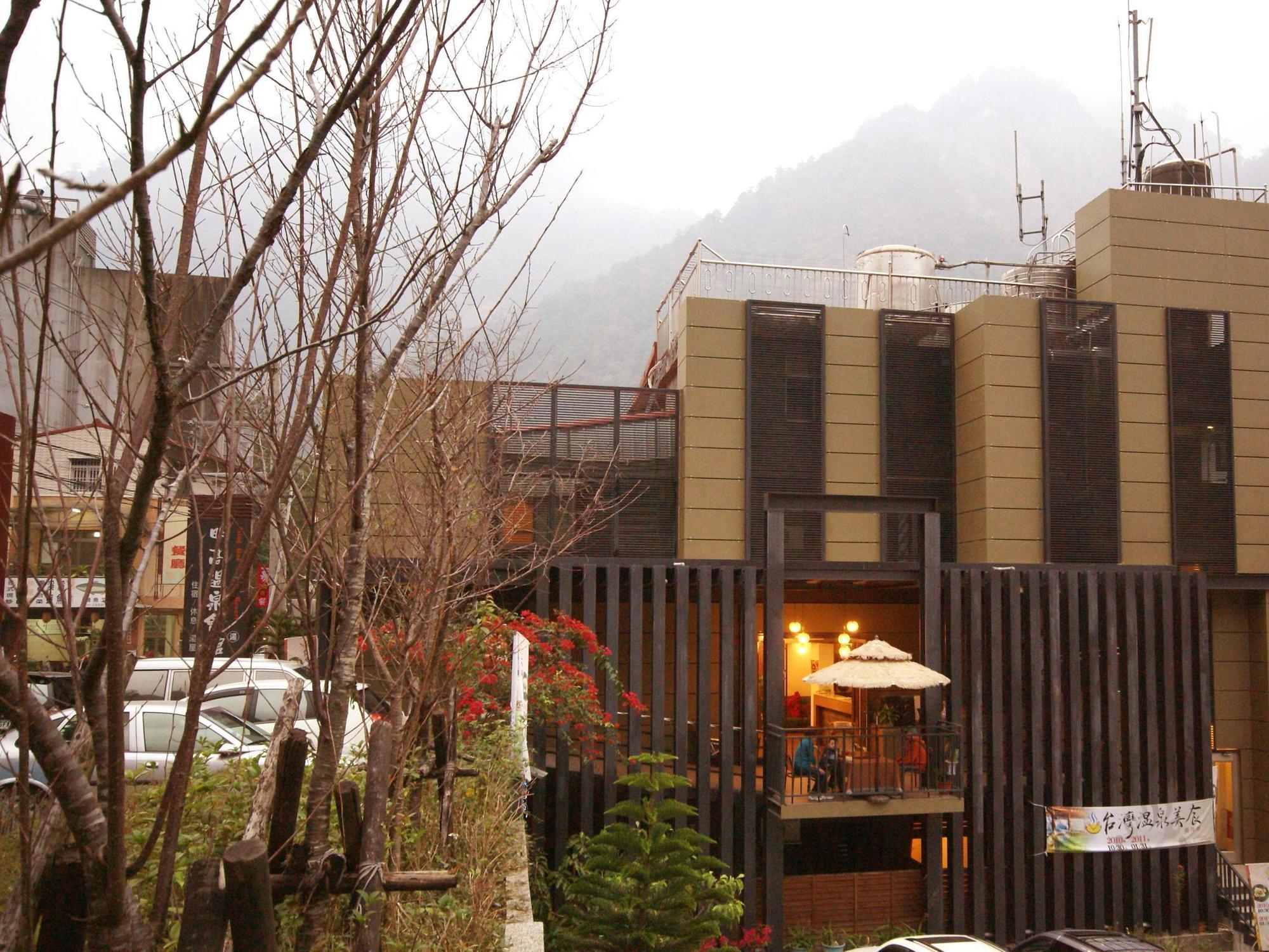 谷關明高溫泉 Mingao Hot Spring Resort Хэпин Экстерьер фото